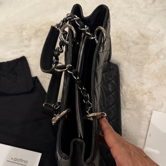 Chanel Black Quilted Leather shopperTote Bag - Picture 3 of 7